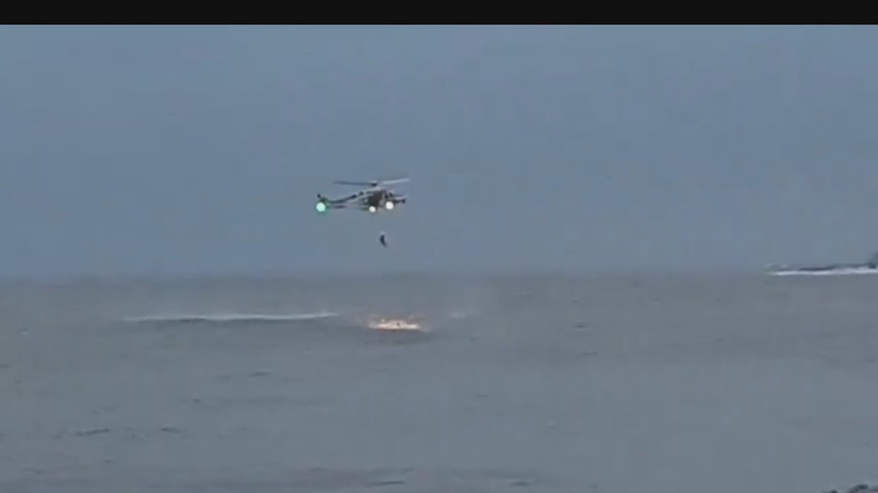 Un windsurfista queda atrapat pel temporal i és rescatat en helicòpter prop de Port Ginesta