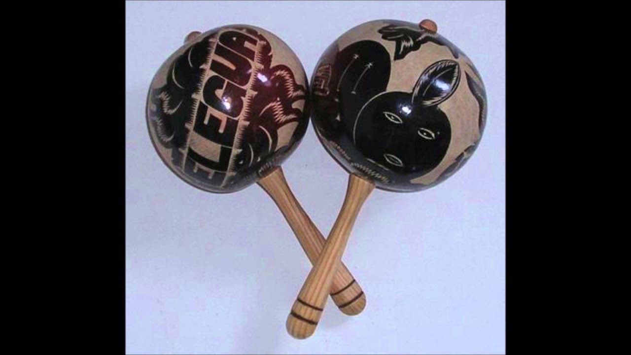 MOYUGBA Y TOQUE A ELEGGUA  ( PAPO ANGARICA)