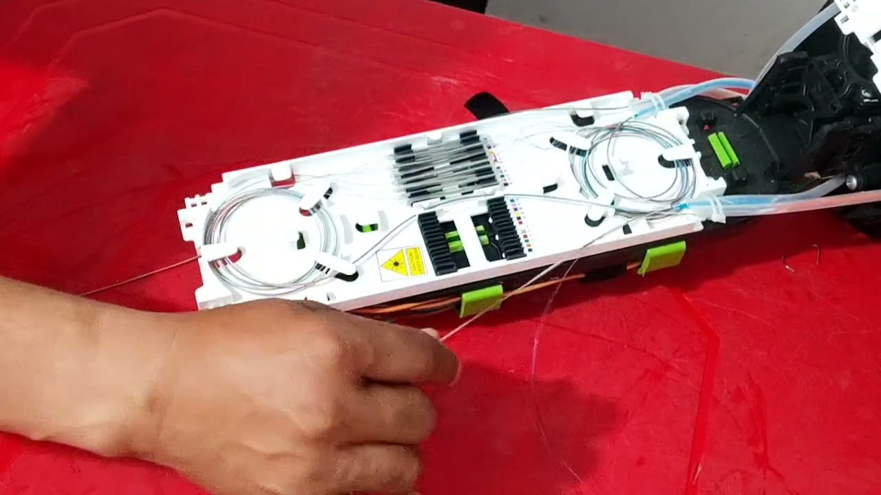 ‼️🌍 Como se organiza los hilos de fibra optica, en una bandeja de una caja de Empalme‼️🌍
