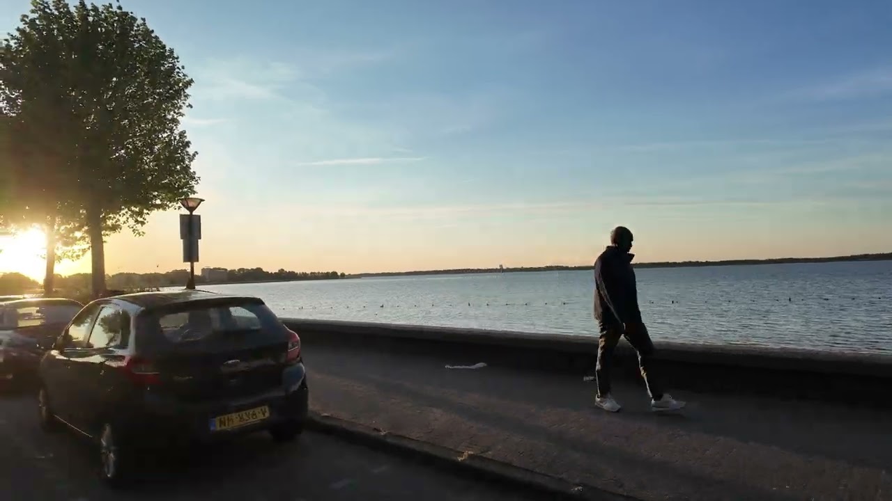 You Must Try This in the Netherlands! 🇳🇱🛵 (Scooter Edition)