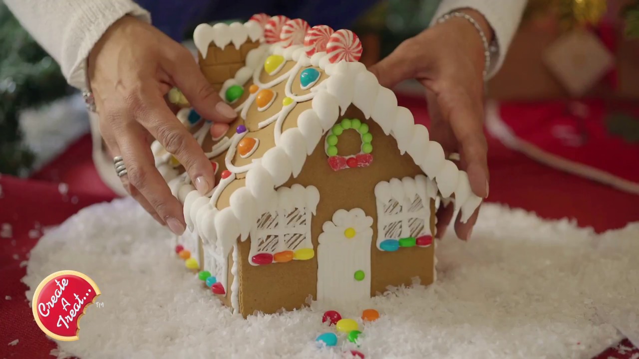 Create-A-Treat Gingerbread House Kit &ndash; Bad Santa