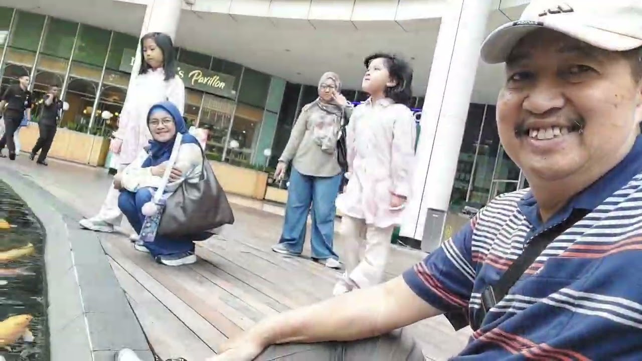 Momong Cucu ke Central Park Mall Tomang Jakarta 