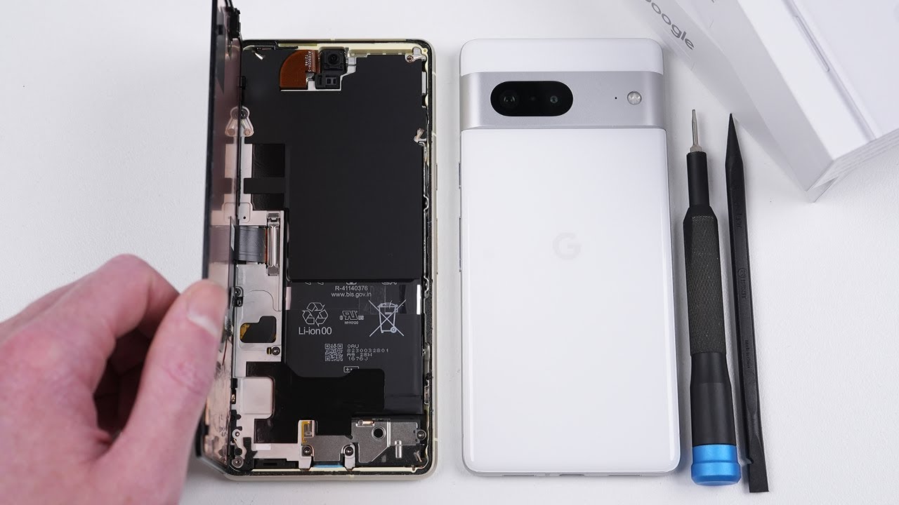 Inside Google's New Pixel 7 - Teardown and Repair Assessment