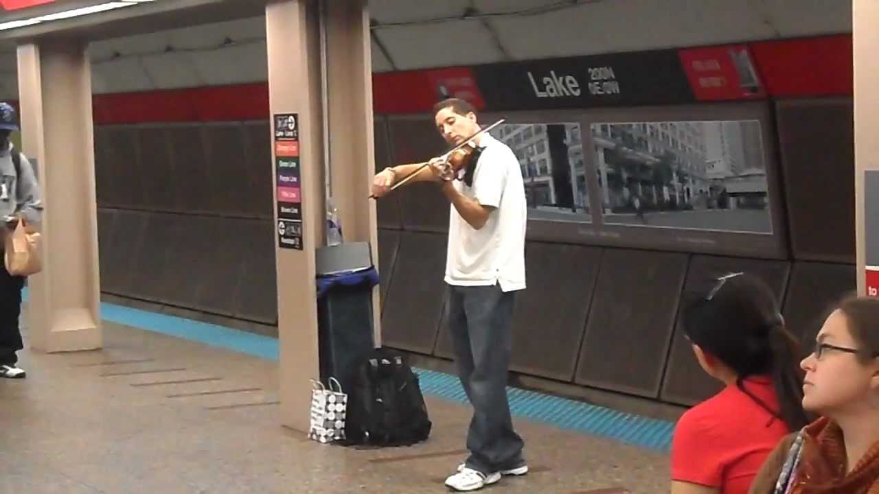 Best Chicago Street performer I've seen