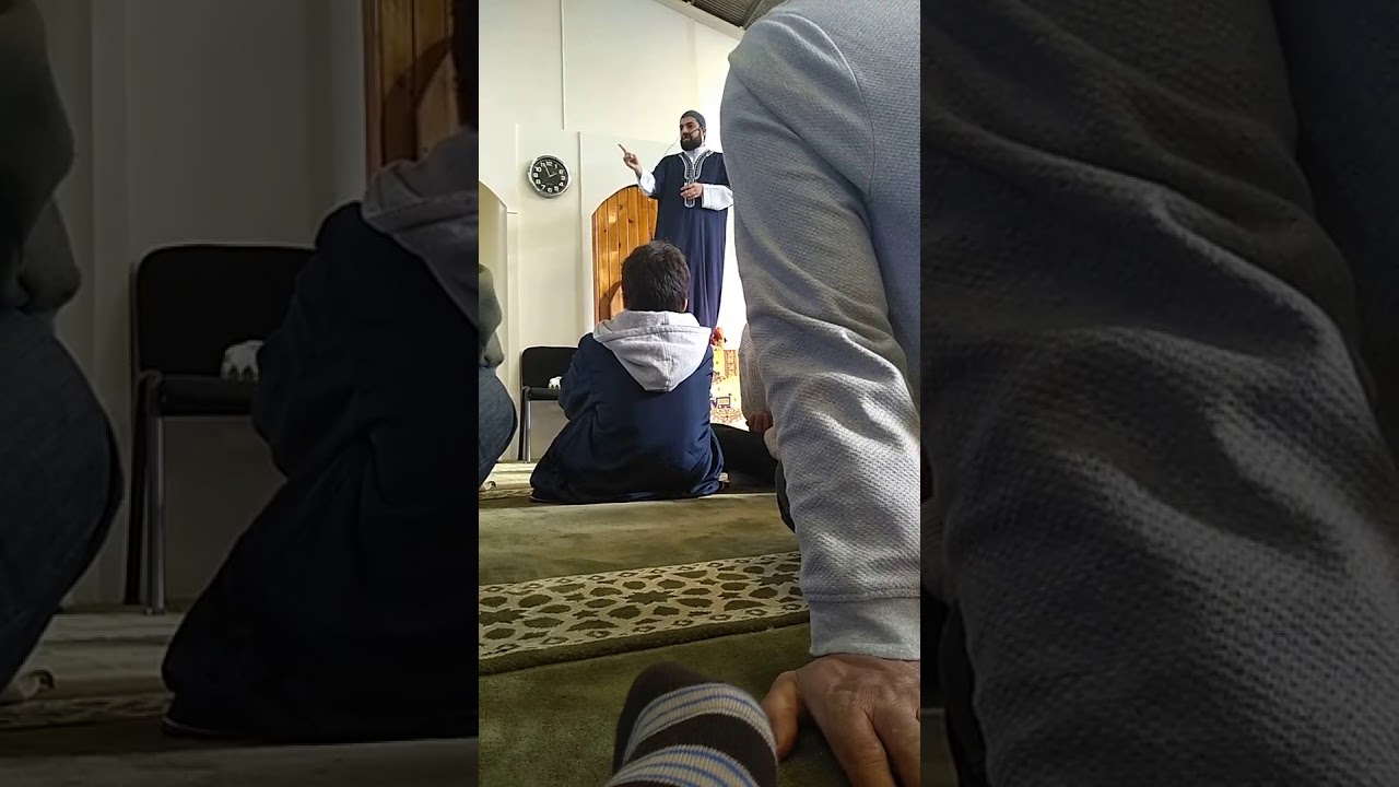 بر الوالدين  ....خطبة رائعة