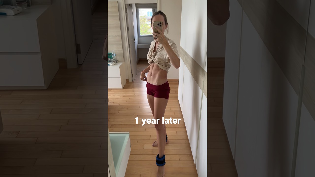 My body after giving birth VS. 1 year later #bodytransformation #postpartum #momoftwo #fitmom