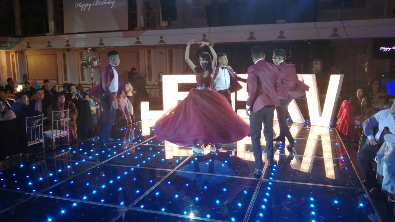 Vals XV años - Love me like you do Ellie Goulding [SILVER TANZ]