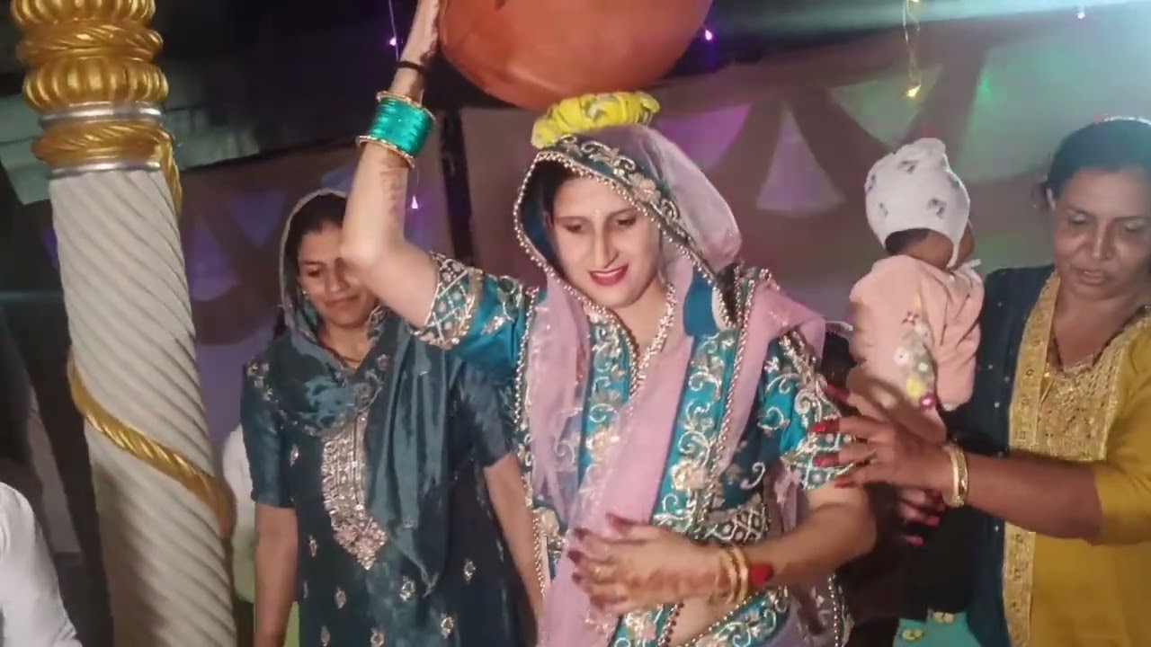 Devar ne uthaya bhabhi ko mataka 🥰#chak#shadi #vlog 