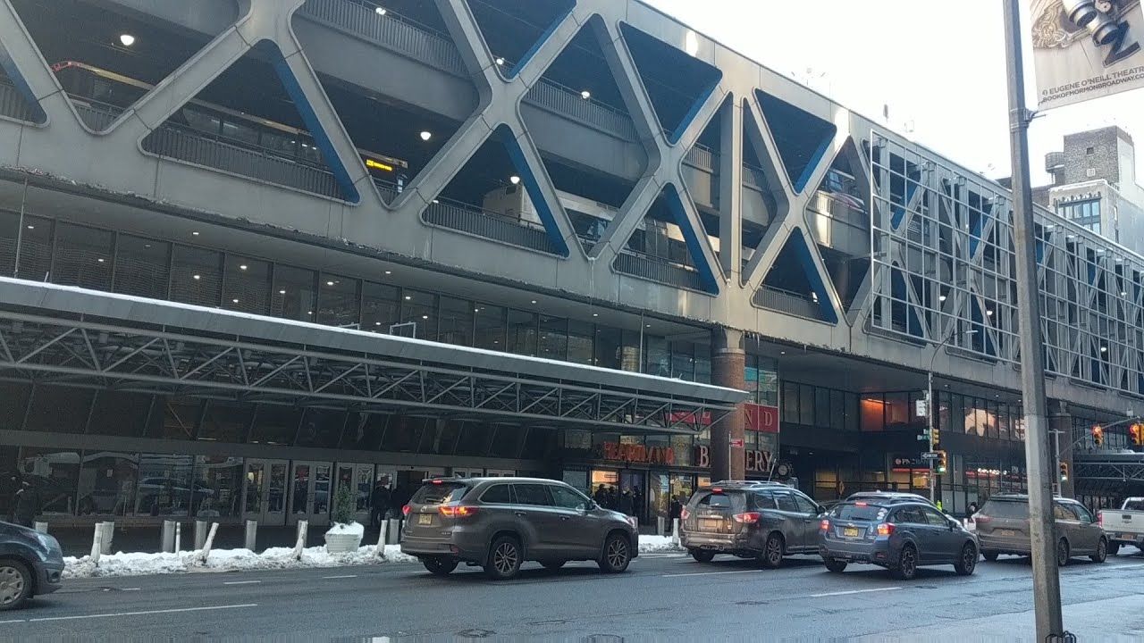 NYC Walk: Port Authority Bus Terminal before much needed renovation