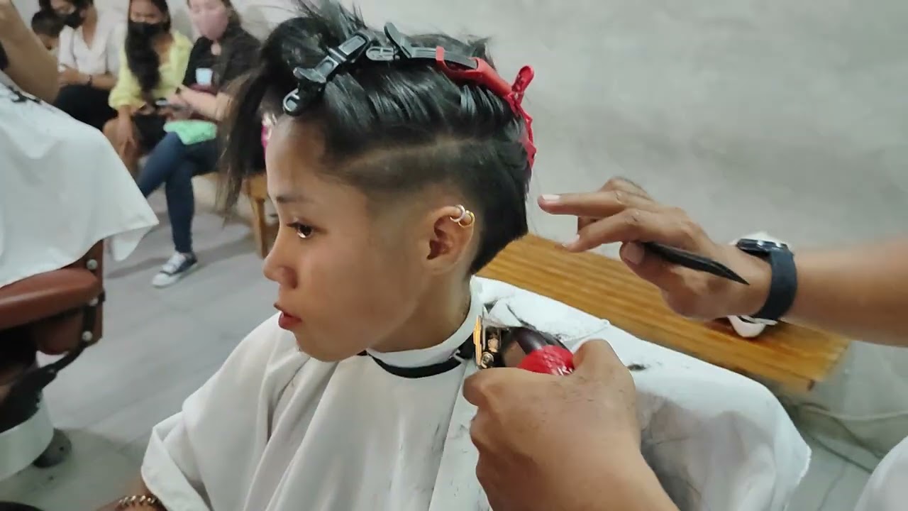 Riri Undercut Bob