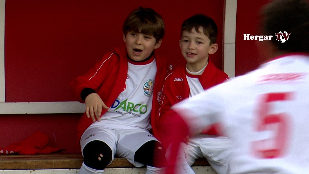 El prebenjamín A disfruta del fútbol en su visita a Valdelagua