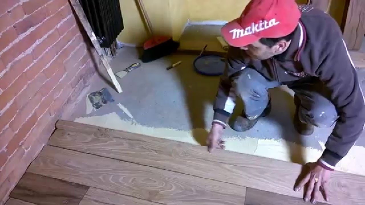 Posa incollata parquet in rovere spazzolato
