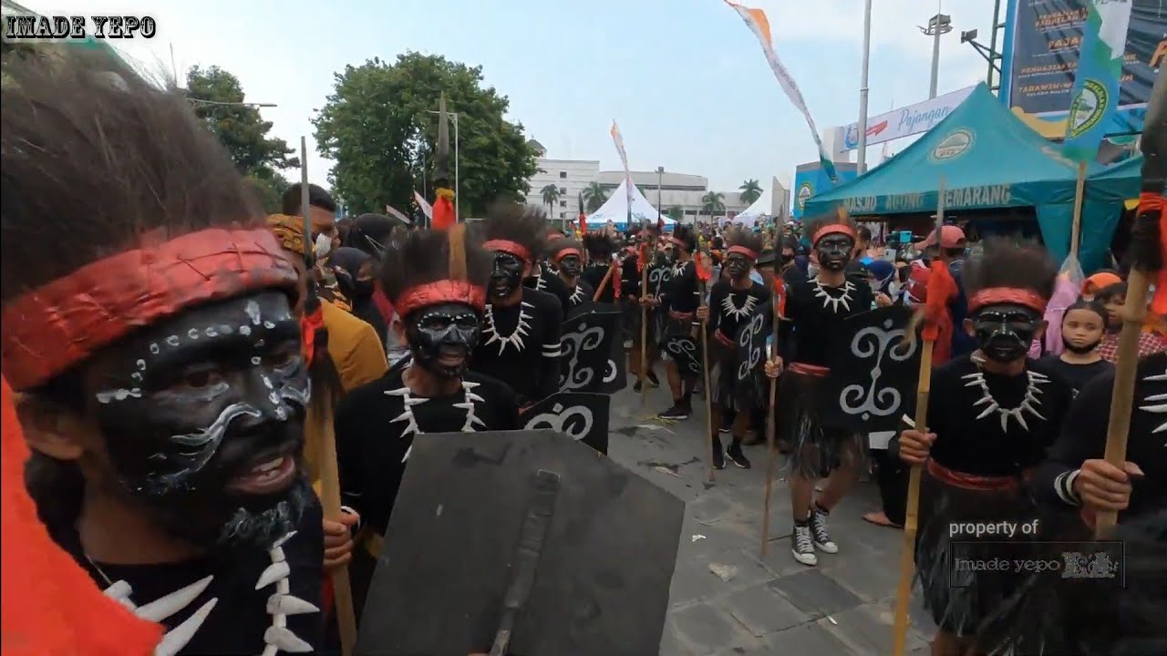 virall.!!dayak mengguncang kota Semarang.