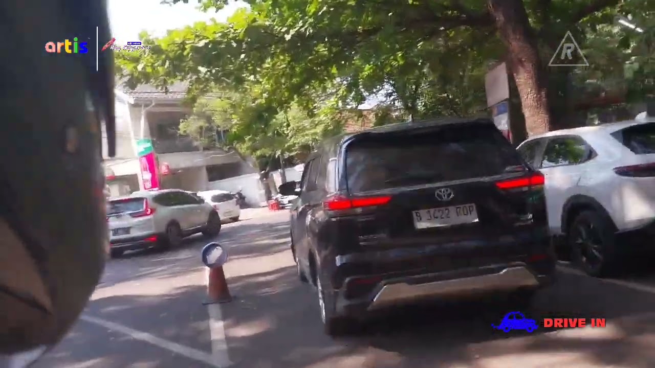 DRIVE IN BANDUNG CLIPS | Jl. Gudang Selatan sepertinya