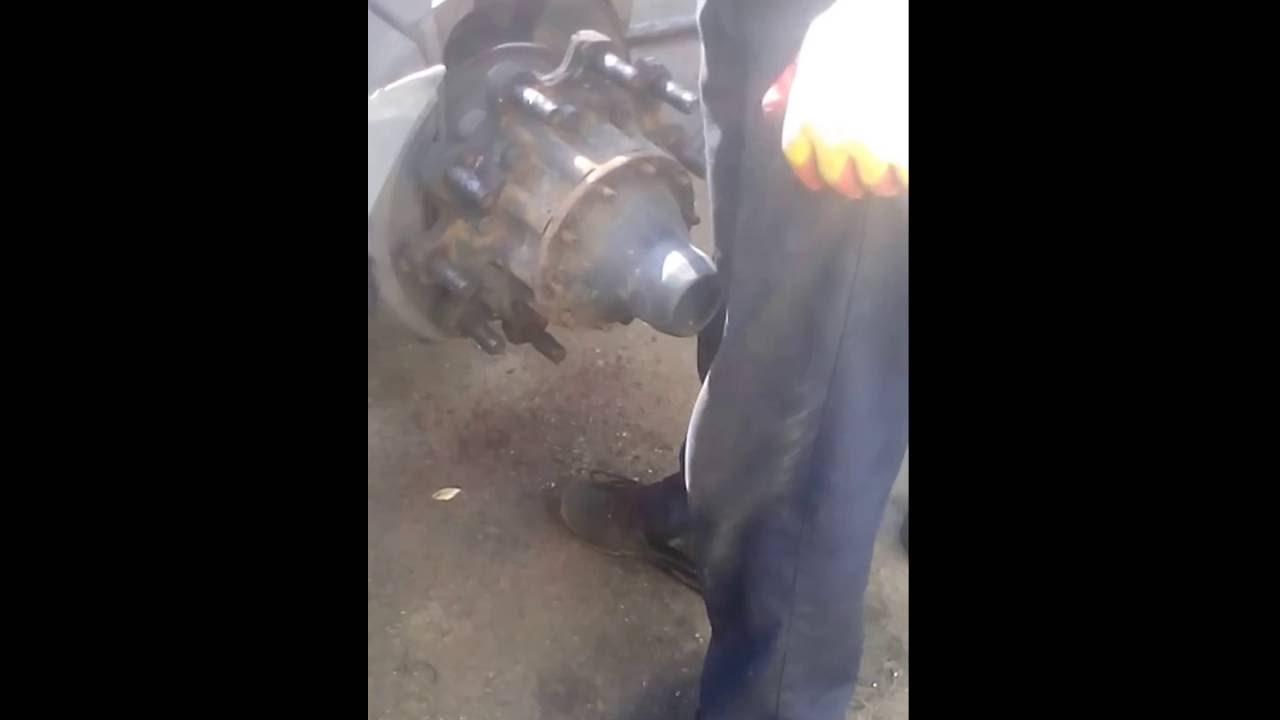 Замена тормозных дисков на SCANIA часть 1