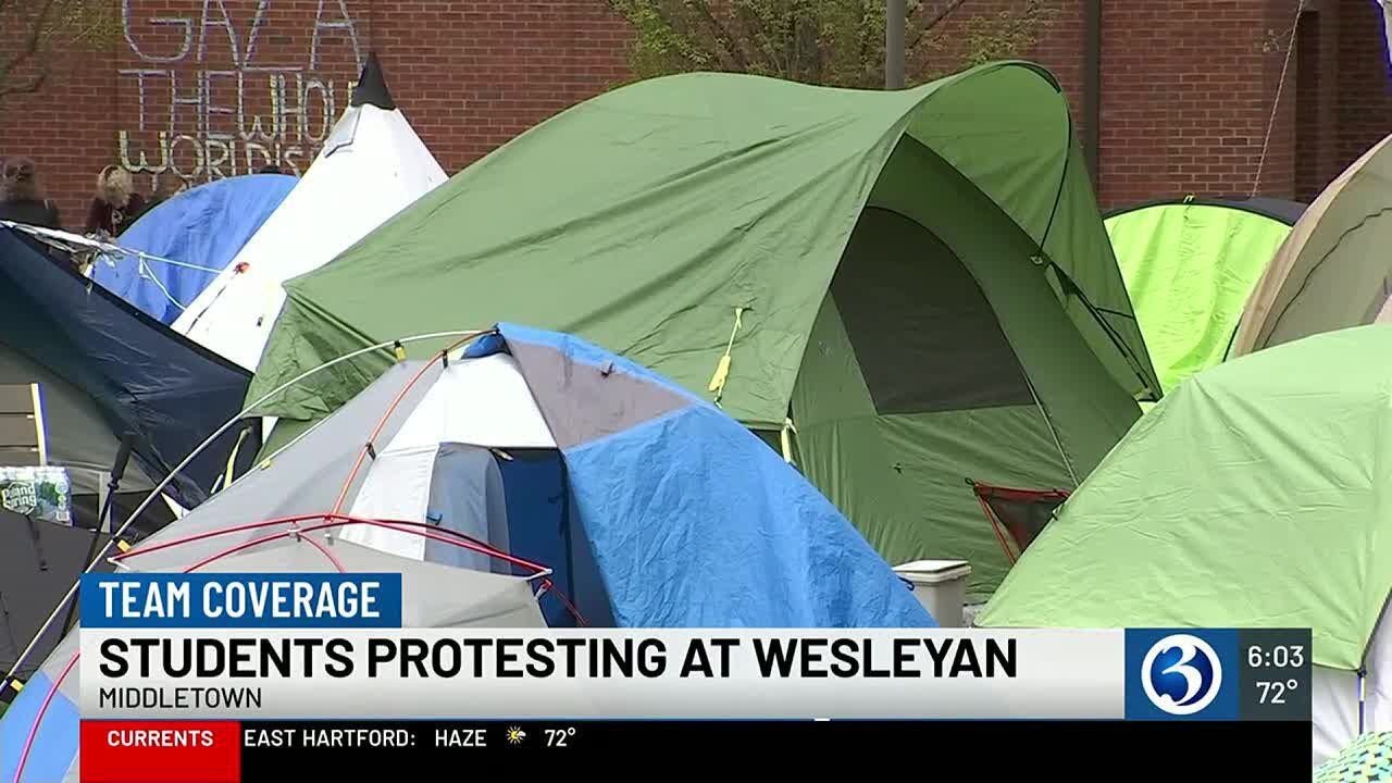 Students protest at Wesleyan