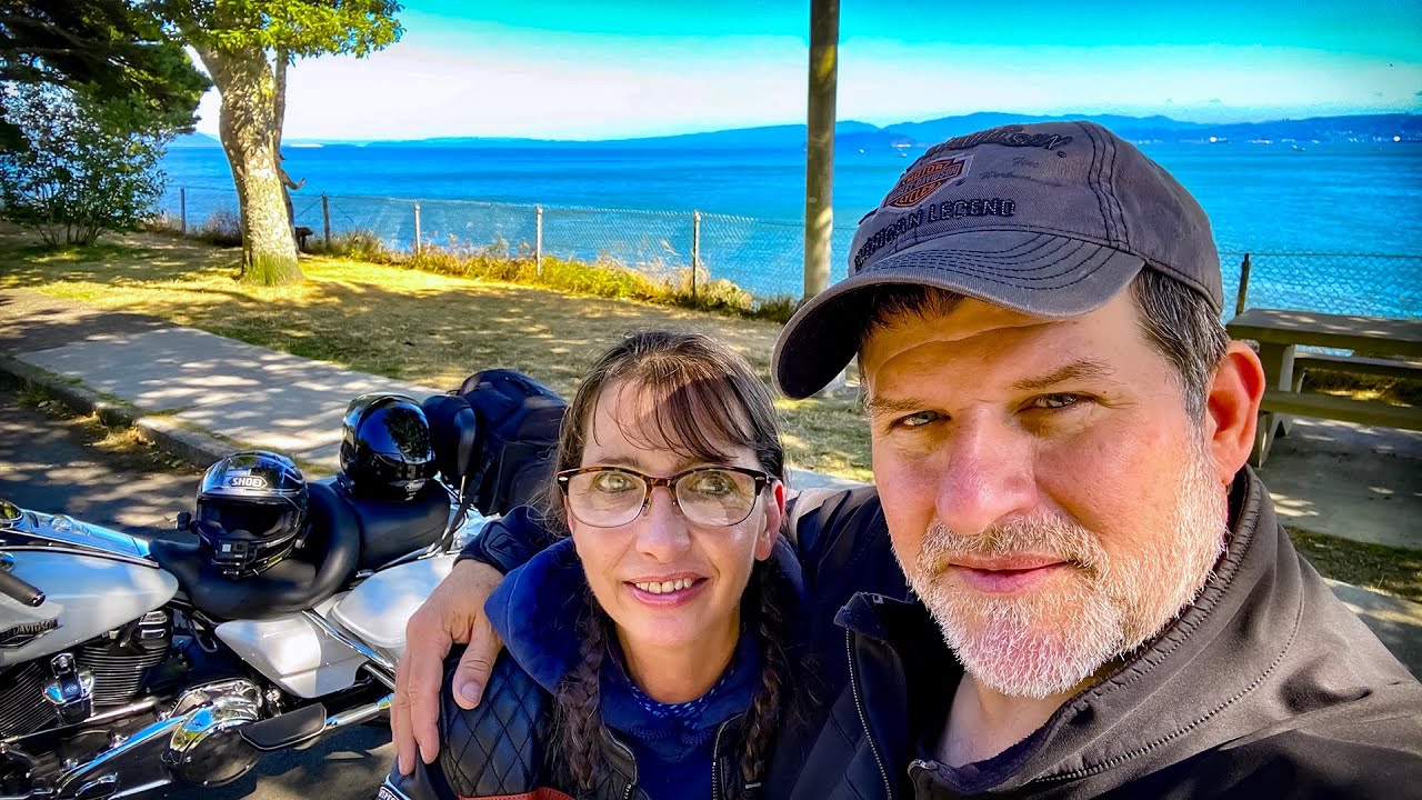 Road King Road Trip!! • Get Cozy for This One..! | TheSmoaks Vlog_1746