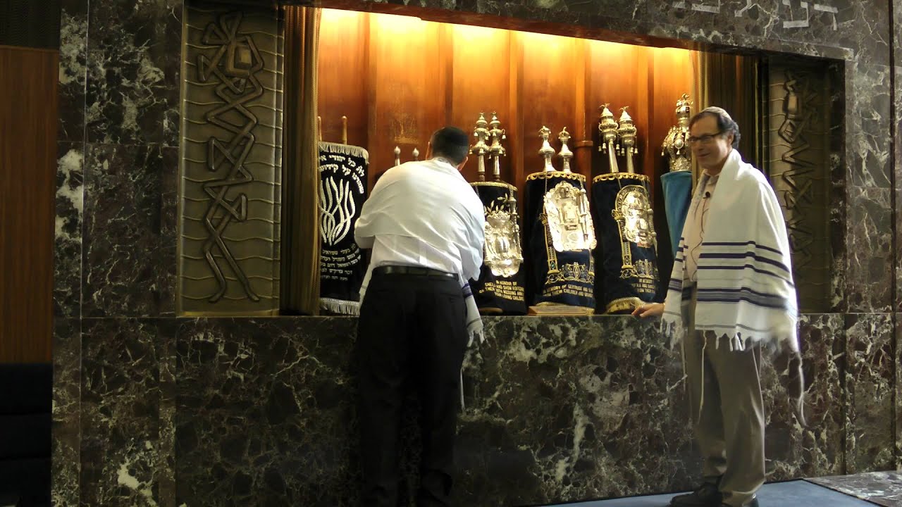 How to Open the Ark and Carry the Torah