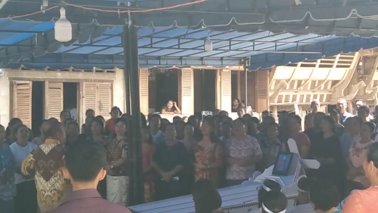Koor gabungan ( beberapa organisasi gereja)Na itoro todogu