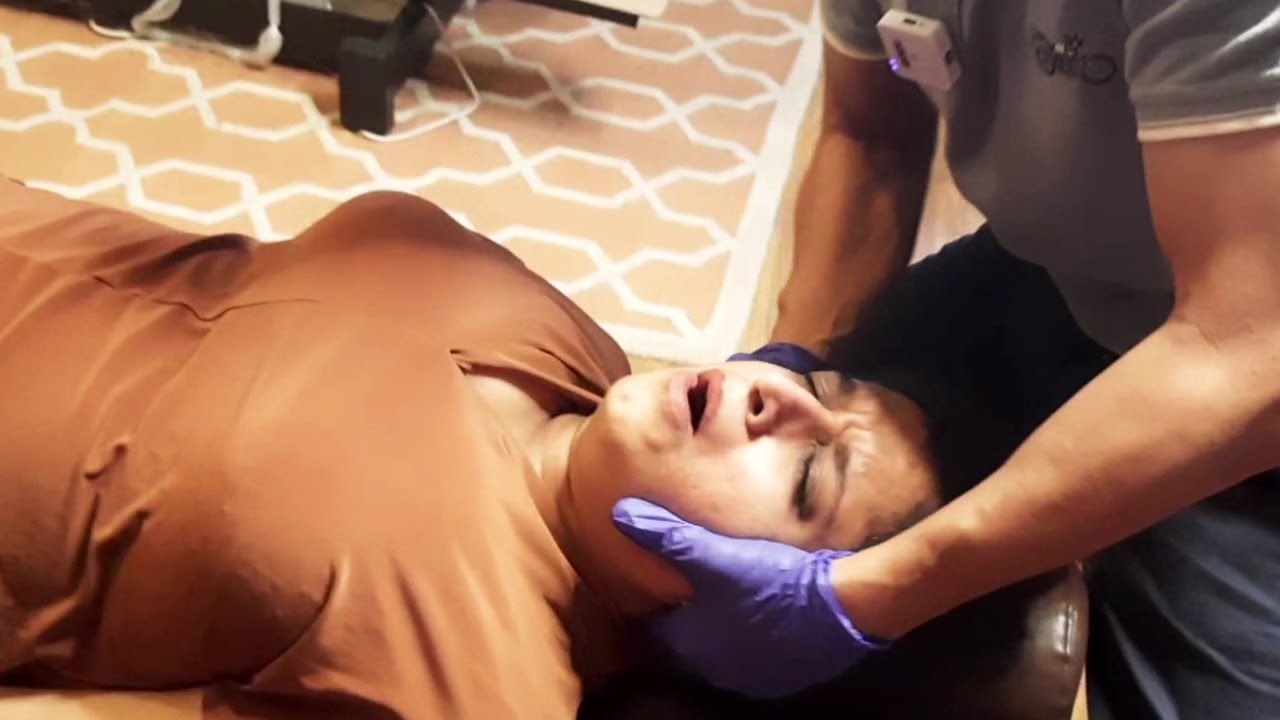 How to INSTANTLY Treat CERVICAL Spondylitis| 100% Relief |# Neck Pain Treatment | #chiropractor |