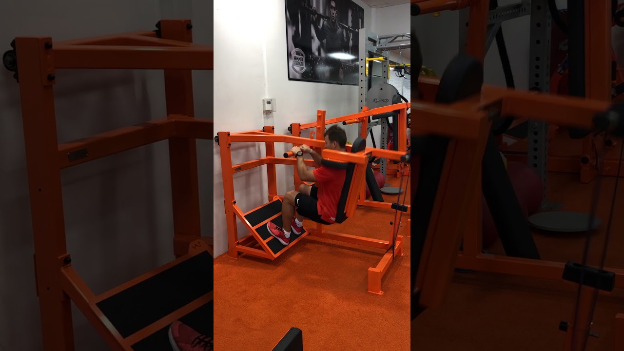 Pendulum Squat Machine Demo