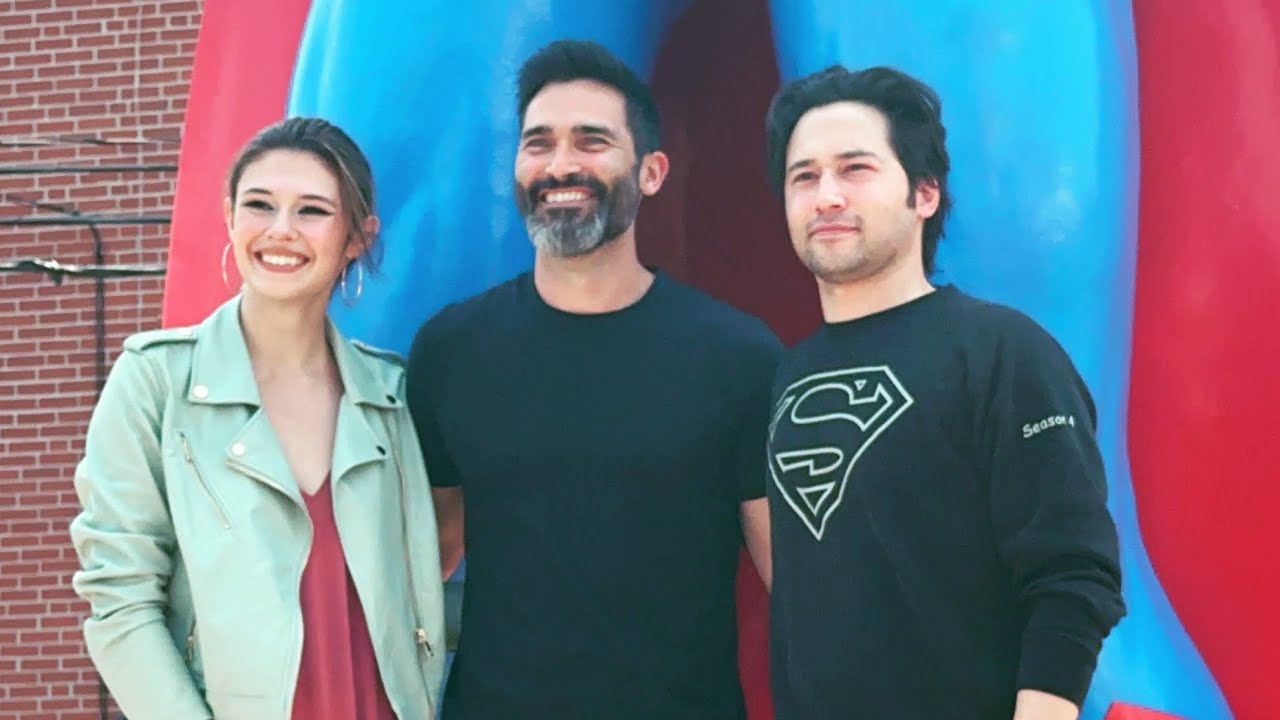 Supergirl - Jesse Rath & Nicole Maines Q&A