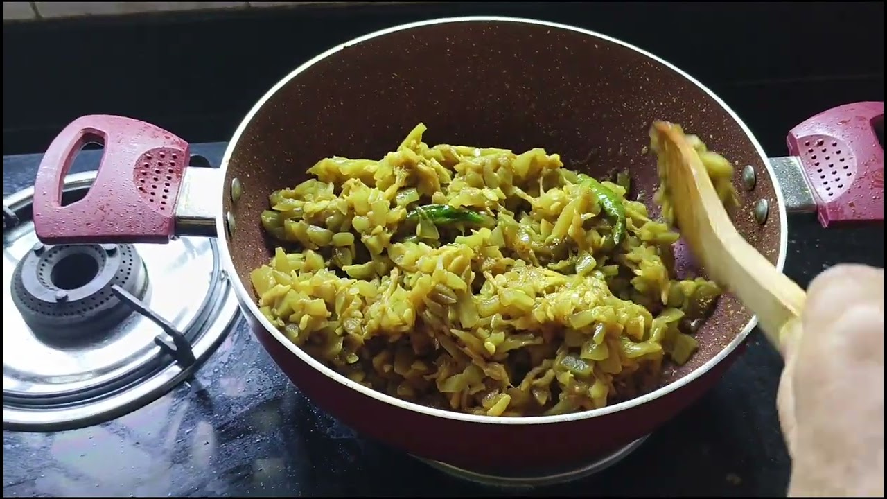 Gorom Bhat-er Sathe Lau Diye Macher Matha I #umabhattacharjeevlogs l