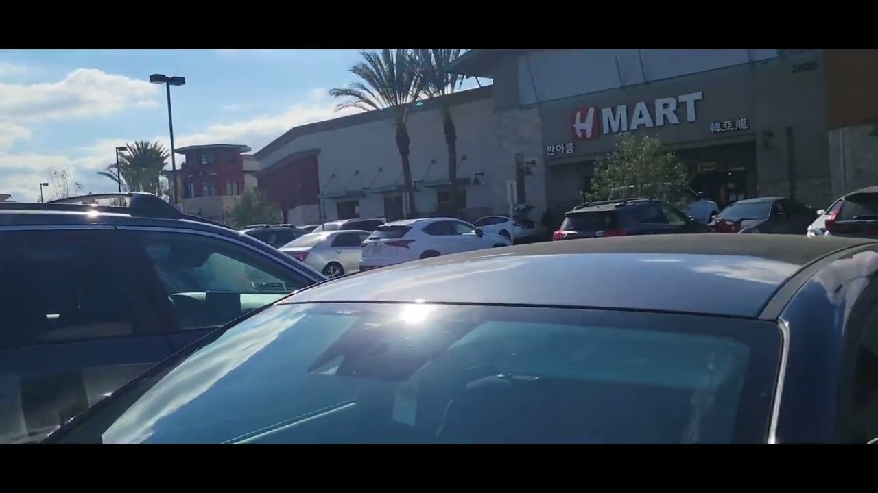 하키때문에 둘채랑 캐리포니아에 갔어요.  Went to California with Parker for Hockey Tournament!
