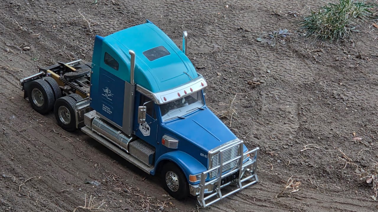 Tamiya and Tonka build a road 