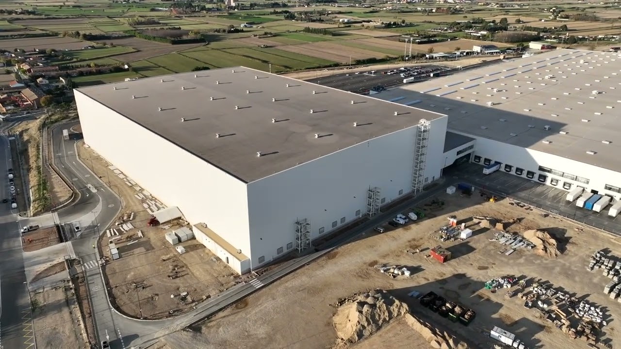 Dron sobrevolando el futuro proyecto Malpica Zaragoza. Noviembre 2025