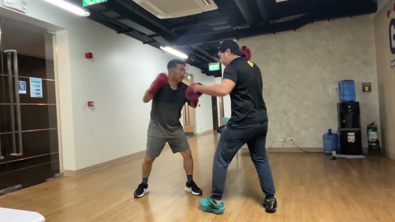 62歳おじいちゃん👴ボクシング🥊フィリピン🇵🇭タギグzm。