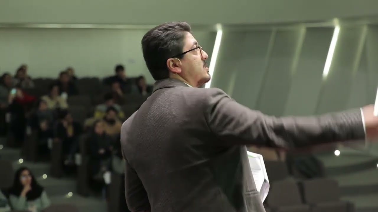 یک راه حل ساده | سخنرانی محندحسن داودی در رویداد بین&zwnj;المللی تدکس tedx