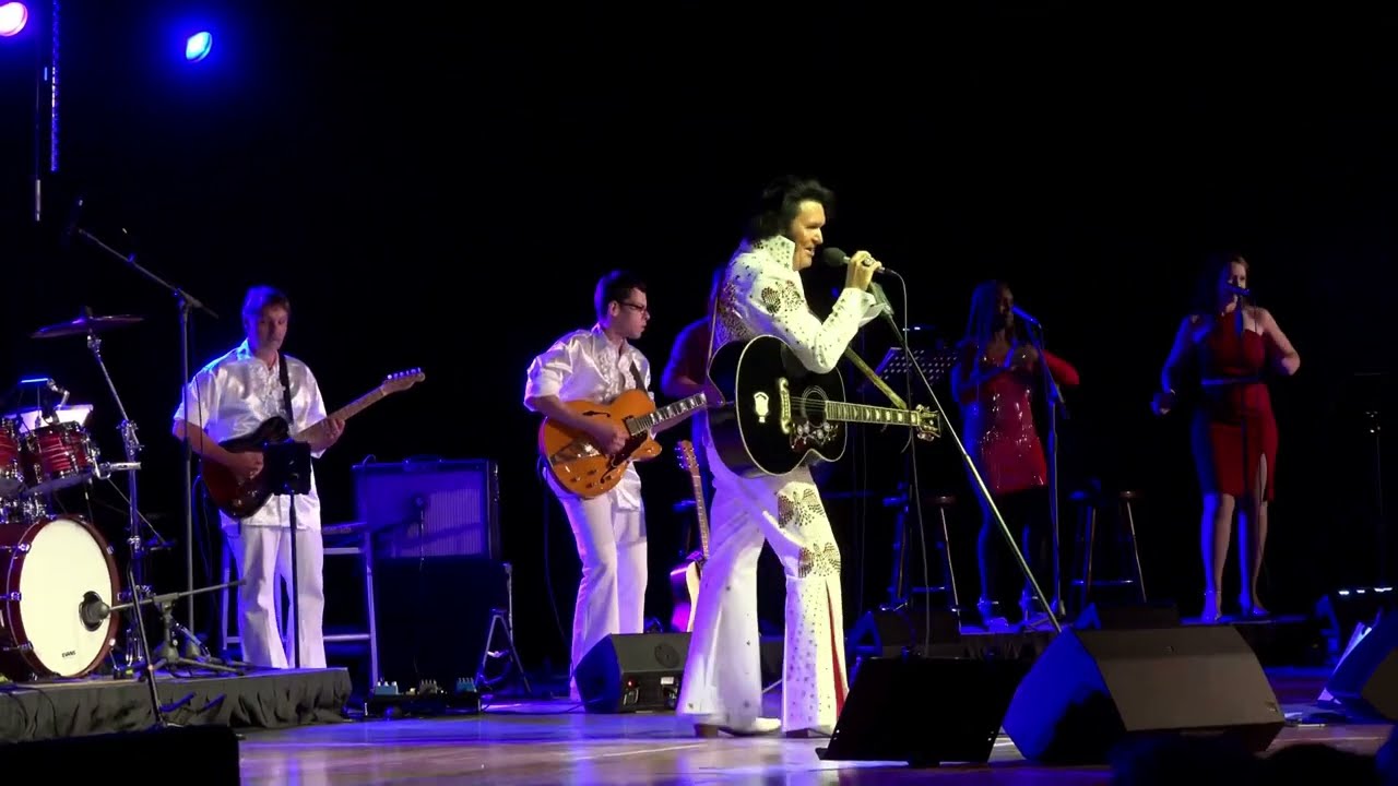 RIO THE VOICE OF ELVIS - Alhoa from Hawaii - see see rider - burning love - Stadthalle Friedberg