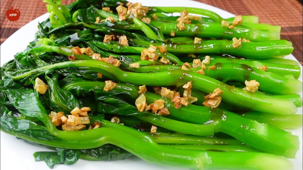 Gai Lan or Chinese Broccoli recipes II វិធីឆាខាត់ណាស្រួយឆ្ងាញ់ ពណ៌ខៀវស្អាត || Khmer Fusion Food