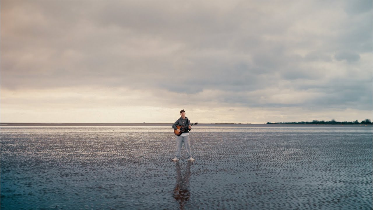 Freddie Halkon - Shoulders Of The World (Official Video)