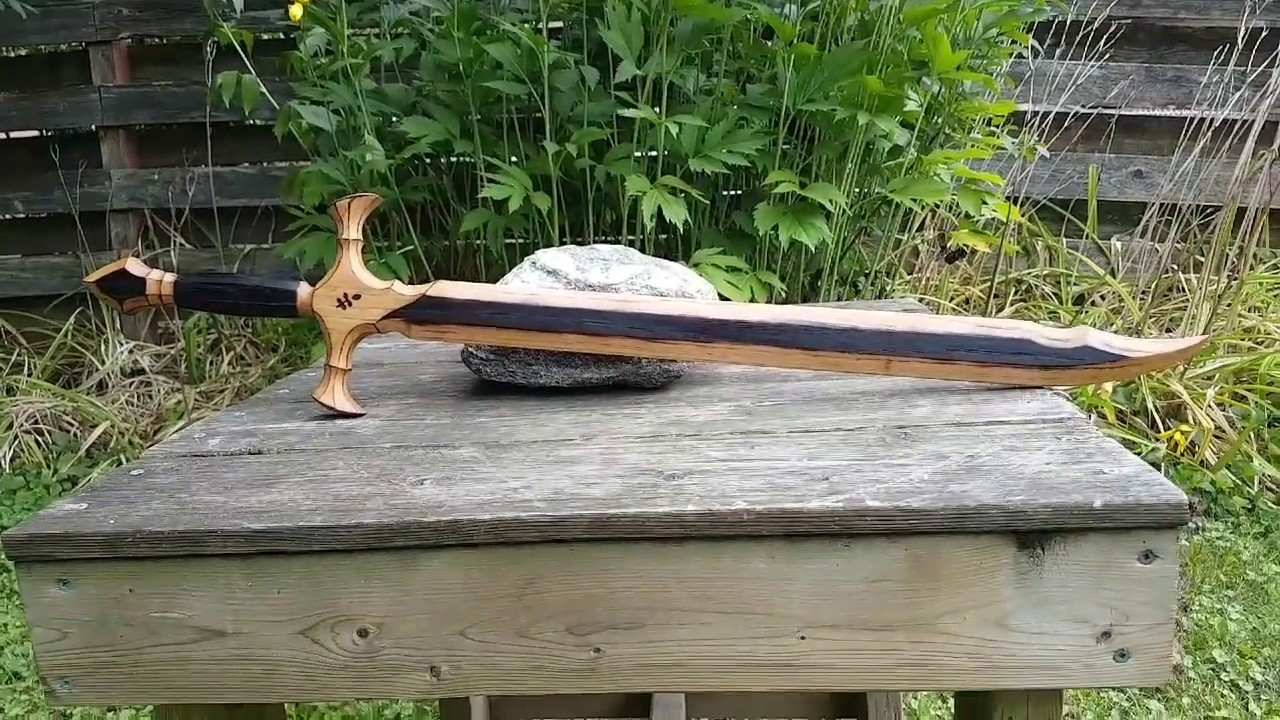 How to Make a Wood Sword (Falchion)