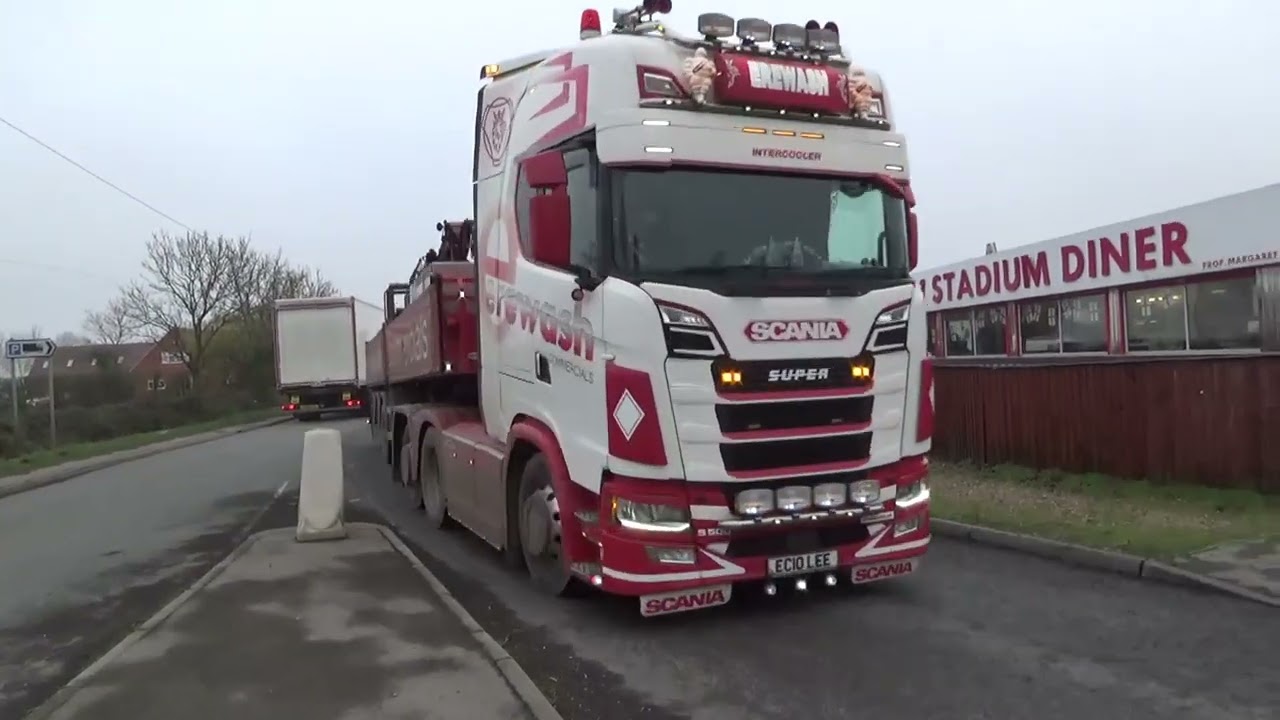 Colsterworth A1 Truckstop 1st Dec 2022 Truck Horns