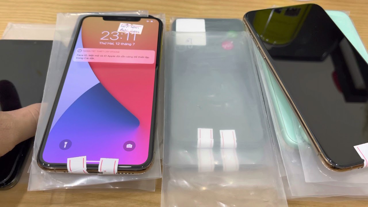 iPhone “ Dựng “ sạc ít pin 100% đẹp như mới bóc hộp nguyên áp căng đét. Hàng chất của cho người sành
