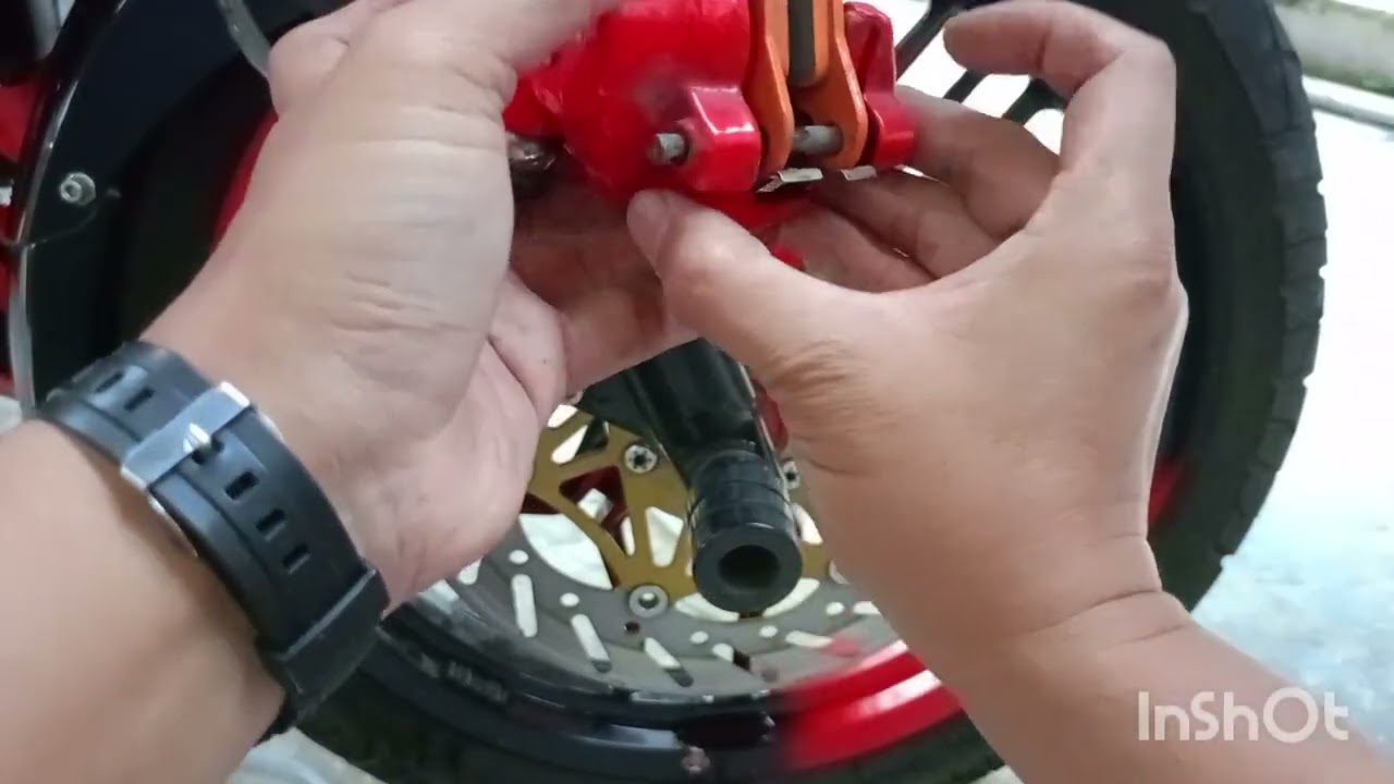 Ganti Kampas Rem Depan Pulsar 200NS merk Thalland dan Minyak Rem Brembo (190126)