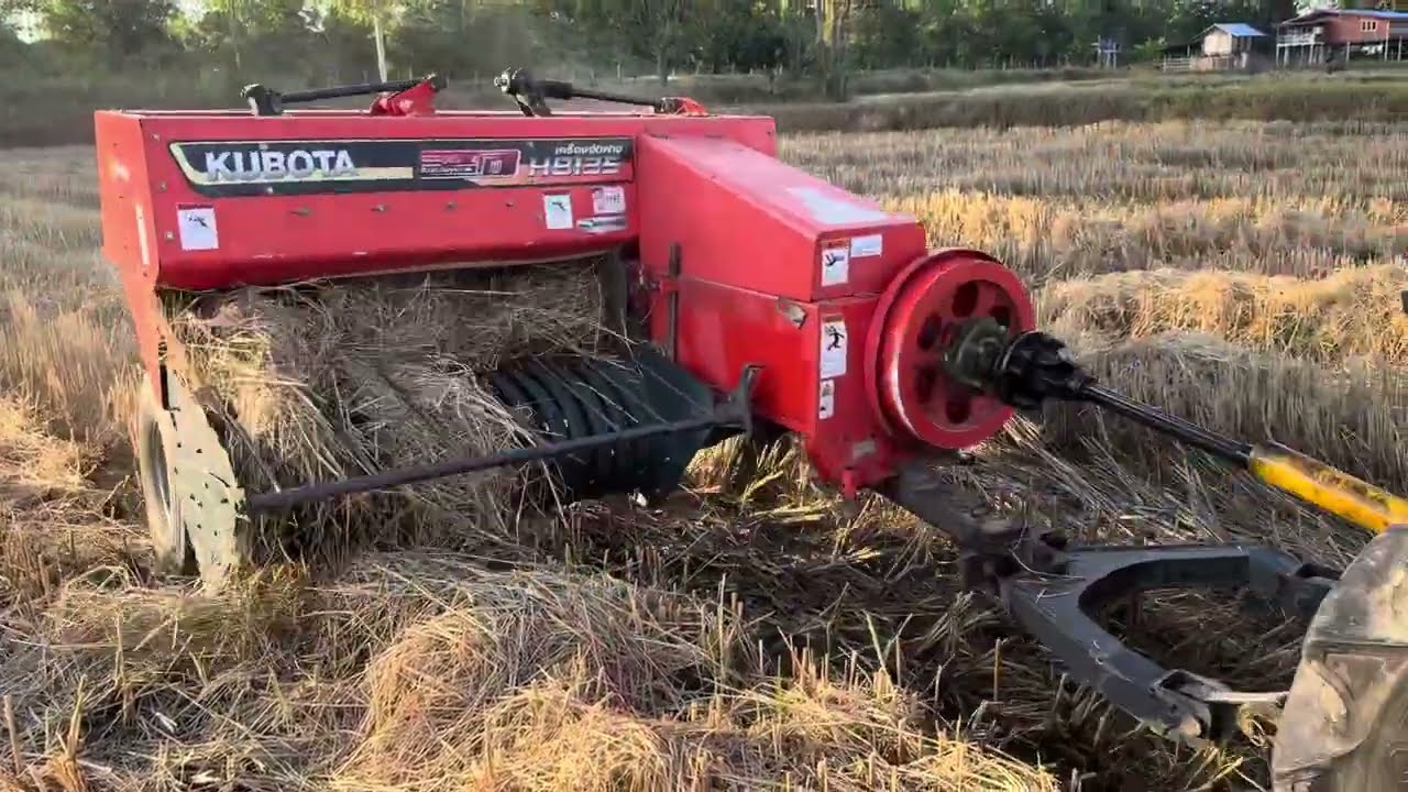 #รีวิว #เครื่องอัดฟางคูโบต้าHB135 สวยพร้อมใช้ ราคา 245,000 โทร062-2582525