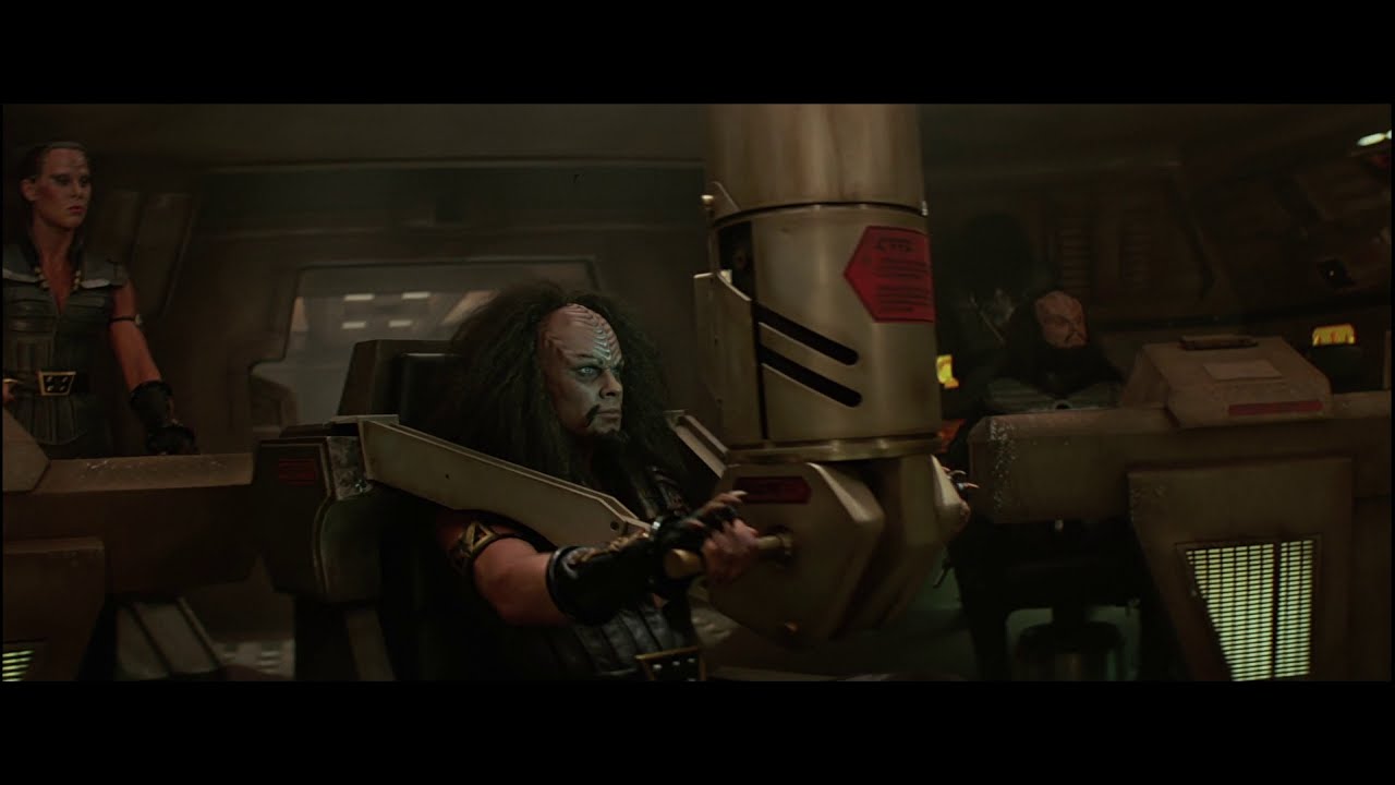 Star Trek V - Captain Klaa shooting space garbage (subtitles)
