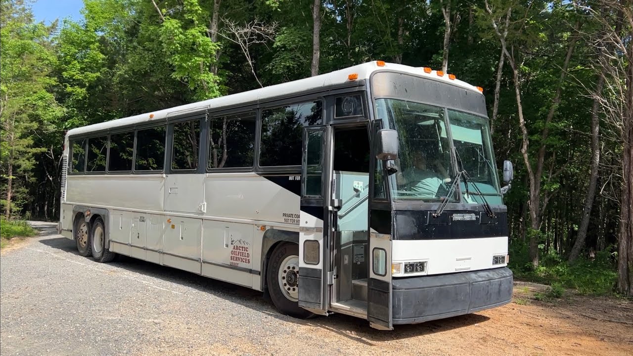 Mci bus has some very serious safety issues to address.  Mci 102D3