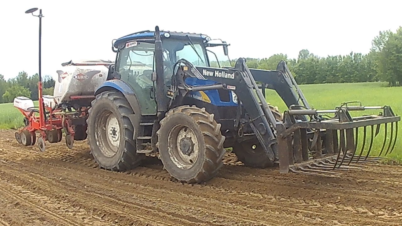 Siew Kukurydzy Po Życie 2017 New Holland T6010 Kuhn Maxima 2TS