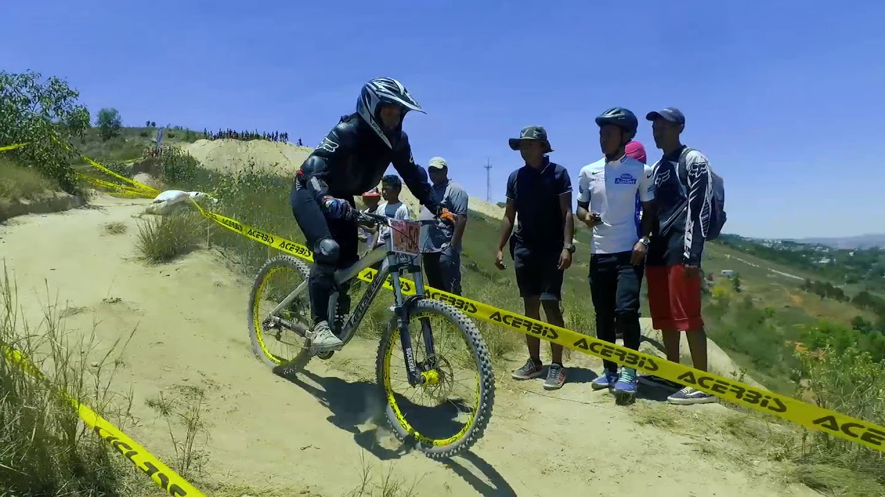 Dago Descente IV DARKLINE (Video Officiel) Madagascar