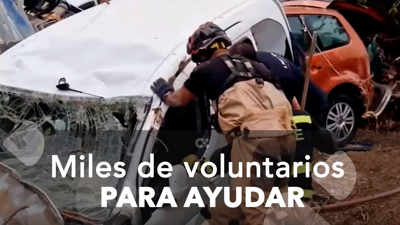 Miles de voluntarios intentan ayudar a los pueblos afectados por la DANA