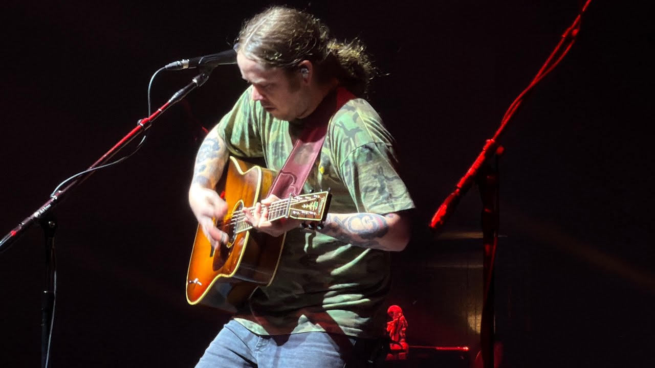 Billy Strings “Guitar Peace into Fearless” 2/11/26 Asheville Here Comes the Sun Little Martha tease!