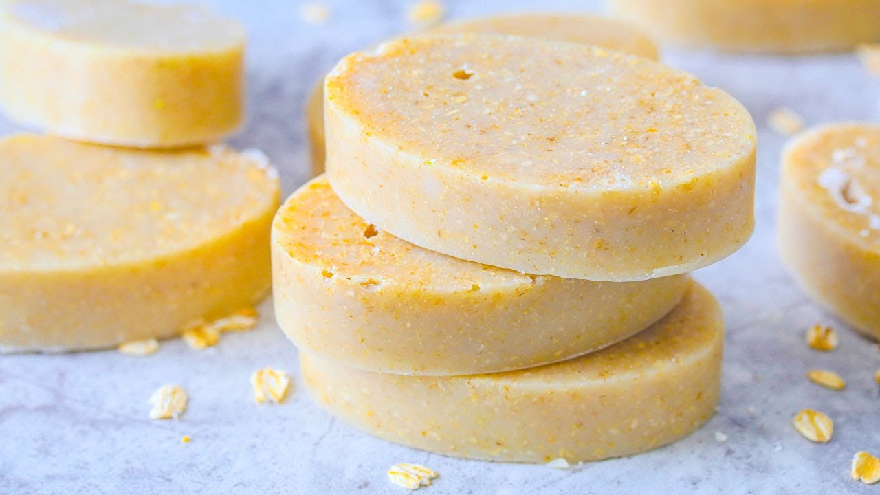 GENTLE OATMEAL SOAP: Melt and Pour Soap DIY