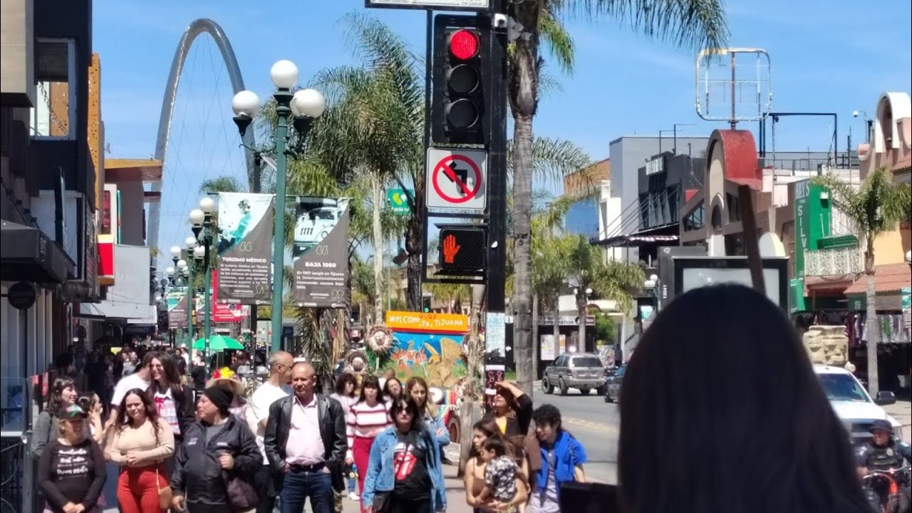 ME QUERIAN QUITAR EL CARRO 😱😡HOY ME TOCO MALA SUERTE  EN TIJUANA 🇲🇽 