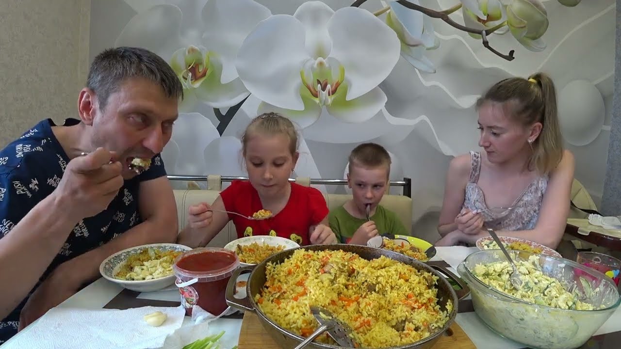 мукбанг НАСТОЯЩИЙ ПЛОВ ОТ НАСТЁНКИ / ВКУСНАЯ еда | MUKBANG HOMEMADE PILAF #мукбанг