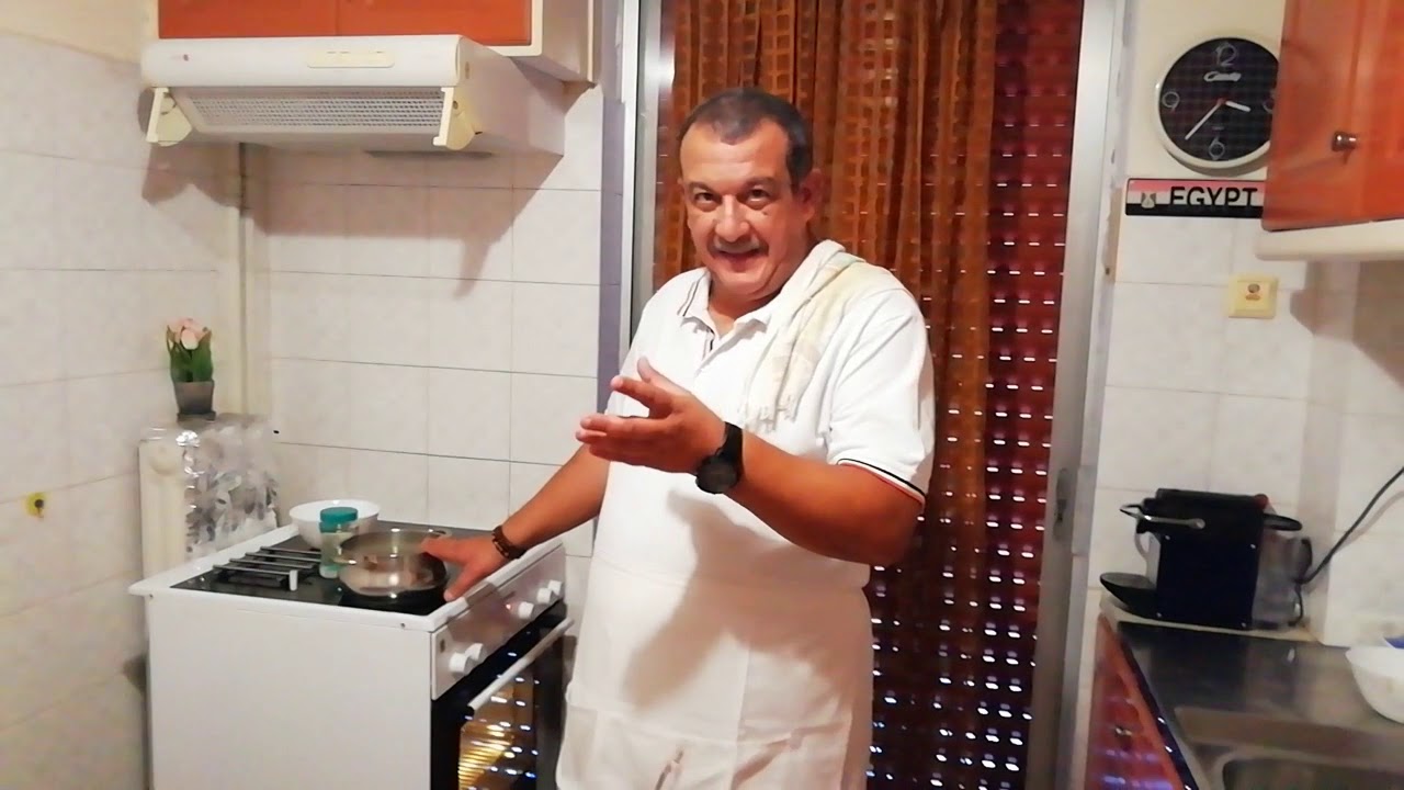 ( Πασπουσα ) ένα υπέροχο γλυκό από την ανατολή .. بسبوسه سهله وبسيطه ولذيذه